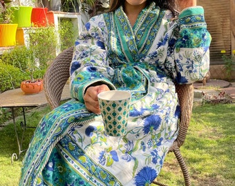 Handblock print Reversible Quilted Robe| Jaipuri Print Free size house coat w/pockets | Indian cotton winter robe|Women’s winter lounge robe