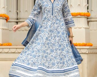 Hand block print Kurta set with Dupatta/Stole|Indian Salwar Kameez|Indian cotton suit set for Women|Blue Jaipuri Print block print set of 3