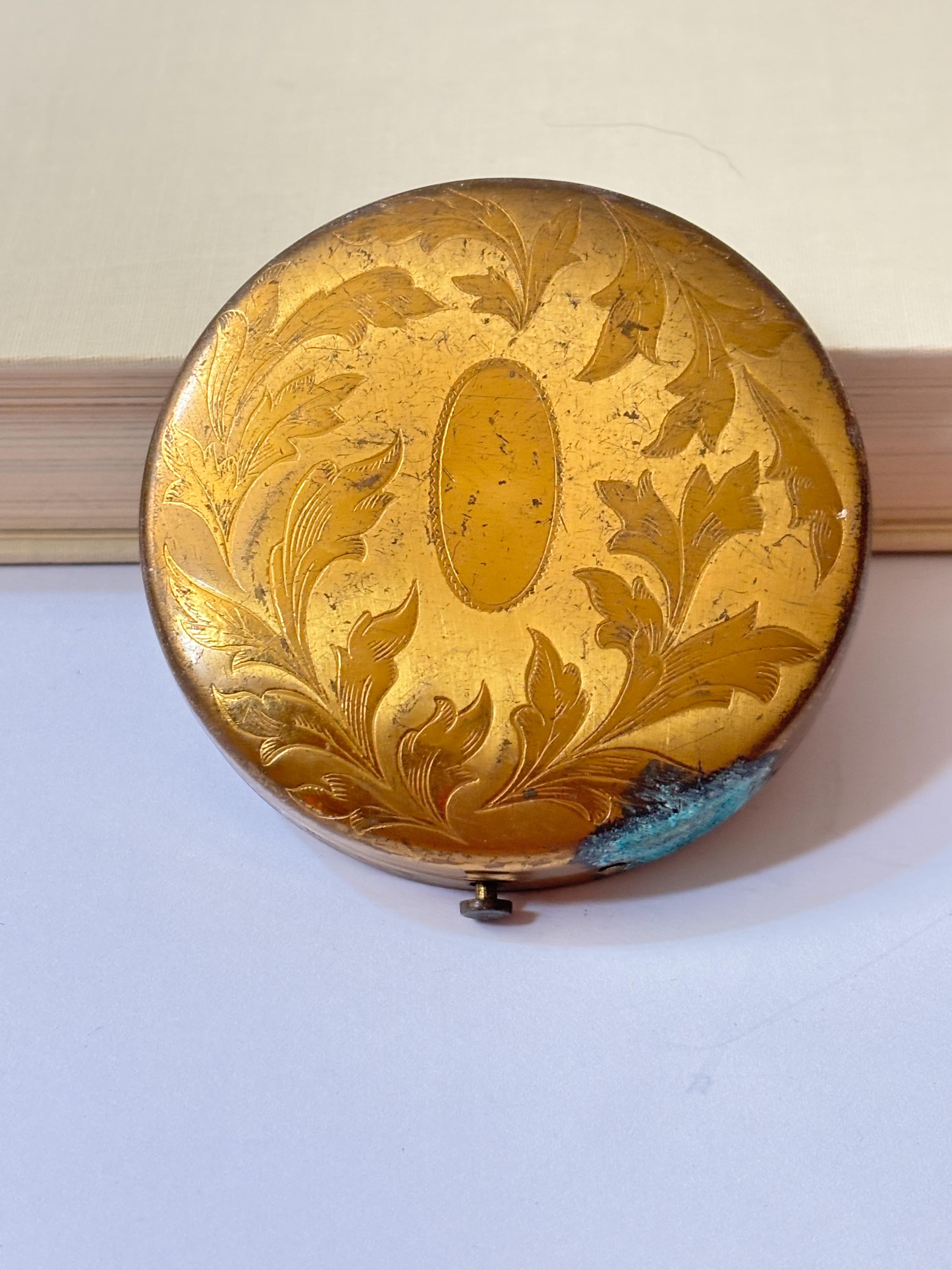Vintage Brass Compact / Pick a Compact Vintage Makeup Compact Vtg Brass ...