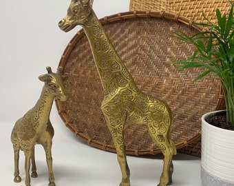 Vintage Brass Giraffe Pair / 2 vintage Brass Giraffe mother & Child Vintage Brass Animals Shelf Decor for animal nursery gift for new mom