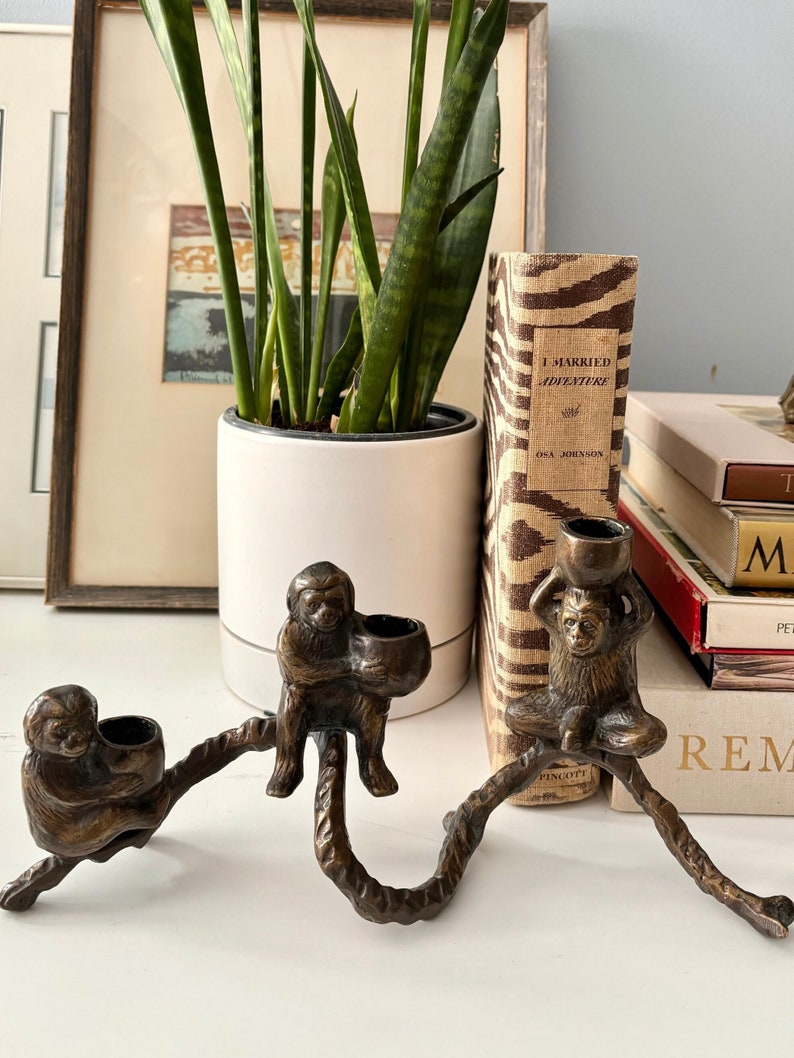 Vintage Bronze Monkey Candelabra / unique bronze monkeys on a branch triple candle holder quirky vintage gift monkey lover gift mom of 3 zdjęcie 2