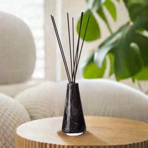 Mouth Blown Reed Diffuser Cone Shape Black Marble Design