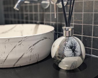 Mouth Blown Glass Sphere Reed Diffuser: Luxury Home Decor (300ml/600ml)