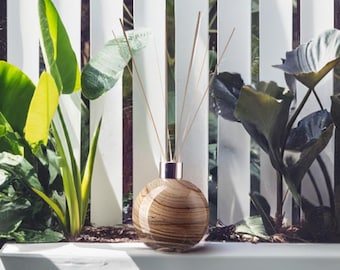 Mouth Blown Glass Sphere Reed Diffuser: Beige & Brown Stone Design