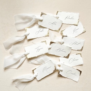 Segnaposto per matrimonio, battesimo, fidanzamento - Foglia oro - Carta fatta a mano, calligrafia moderna, nastro di chiffon e doratura