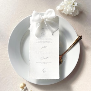 Hochzeitsmenü – Hochzeitsmenü-Bastelpapier und Chiffonbandschleife – Bastelpapier, moderne Kalligraphie und Chiffonband