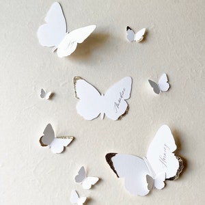 Marques-places mariage, baptême - Papillons - Papier texturé et dorure à la feuille d’or