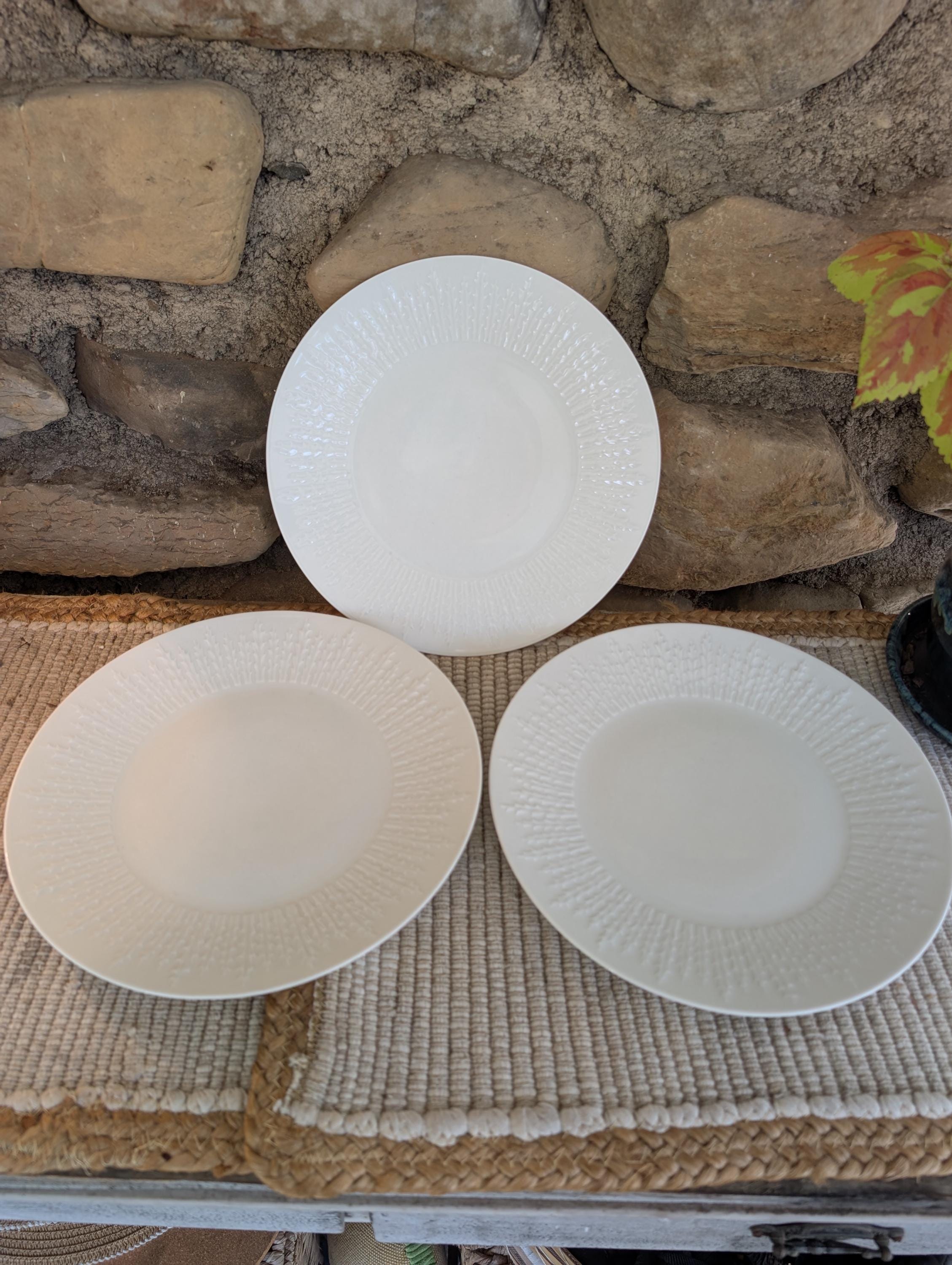 HUTSCHENREUTHER ドイツが彩るイースターバニーと花の祝福プレート 1814 hutschenreuther - Etsy 日本