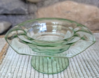 VTG Glows ウランガラス グリーン 脚付き台座 コンポート皿 押し花