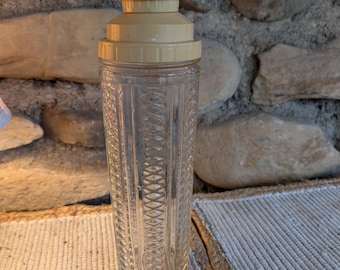 Vintage Medco “Skyscraper” Glass Cocktail Shaker – Art Deco Dial-a-Drink with Bakelite Lid