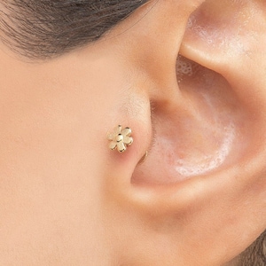 14k Solid Gold Daisy Flat Back Earring | Blossom Stud | Barbell Piercing | Helix Stud | Gold Cartilage | Conch Stud | Gold Ear Piercing