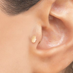 Piercing de mano de Fátima para mujer / Pendiente de protección delicado de oro de 14 quilates / Joyería espiritual Nazar / Perforación de oreja / Regalo elegante para ella