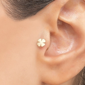 14k Solid Gold 16g Clover Flat Back Earring | Clover Piercing | St. Patrick Gold Stud | Gold Tragus | Gold Cartilage | Gold Ear Piercing
