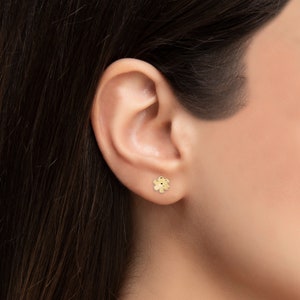 14k Solid Gold Daisy Flat Back Earring Blossom Stud Barbell Piercing Helix Stud Gold Cartilage Conch Stud Gold Ear Piercing image 2