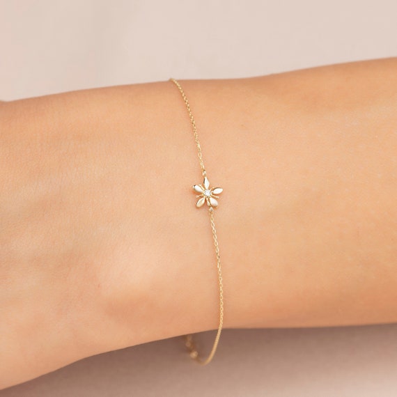 14k Solid Gold Daisy Bracelet Dainty Flower Gold Bracelet Etsy