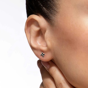Pendientes de flor esmaltada en oro macizo de 14 k / Pendientes de margarita dorada / Pendientes florales de oro / Pendientes naturales para mujer / Regalo para ella
