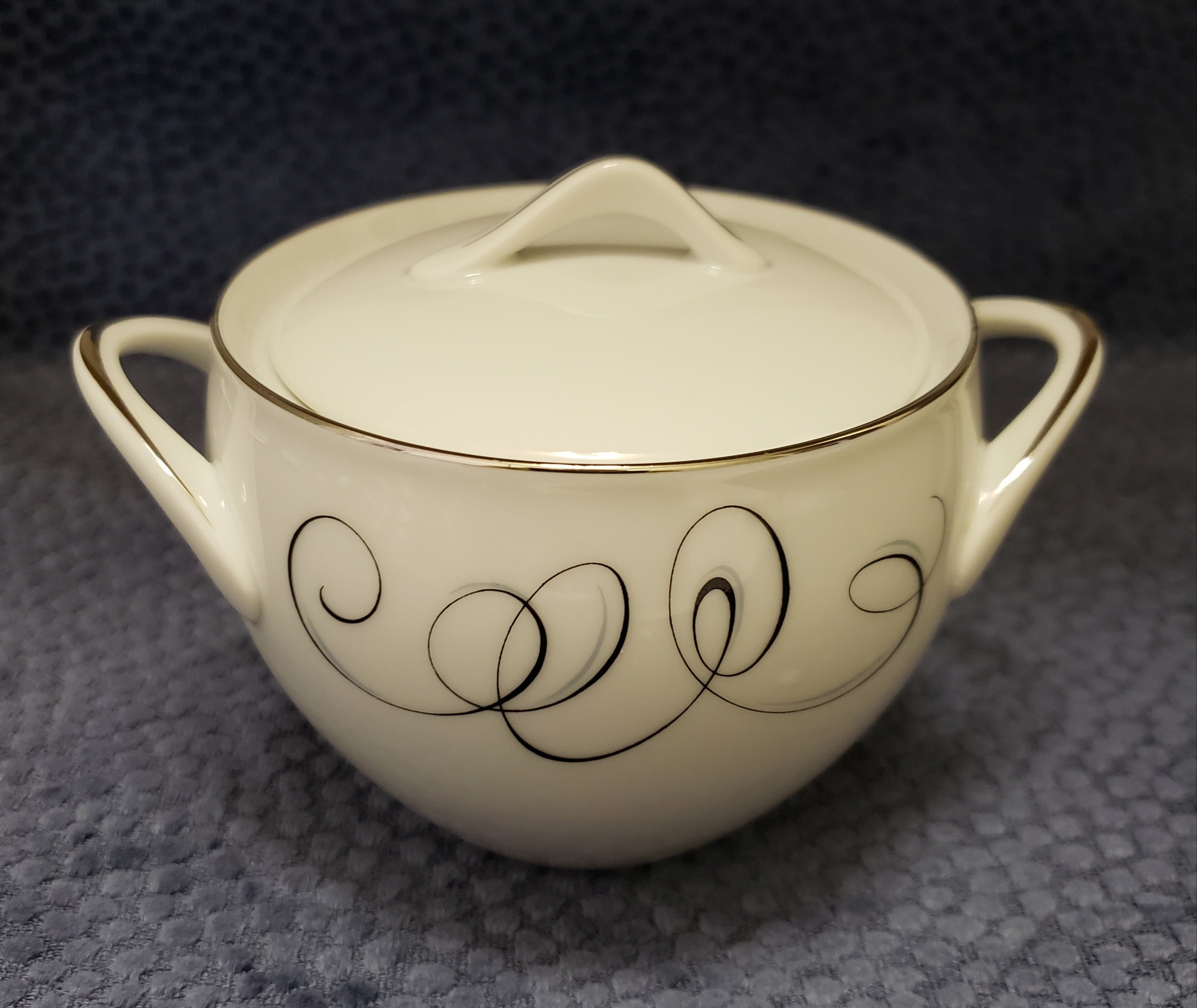 Style House Fine China, Rhythm Pattern Made in Japan Creamer and Sugar