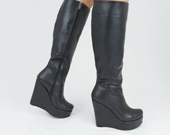 comfortable wedge boots