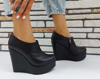 ladies wedge heel boots
