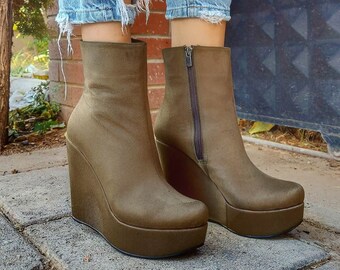 green wedge trainers