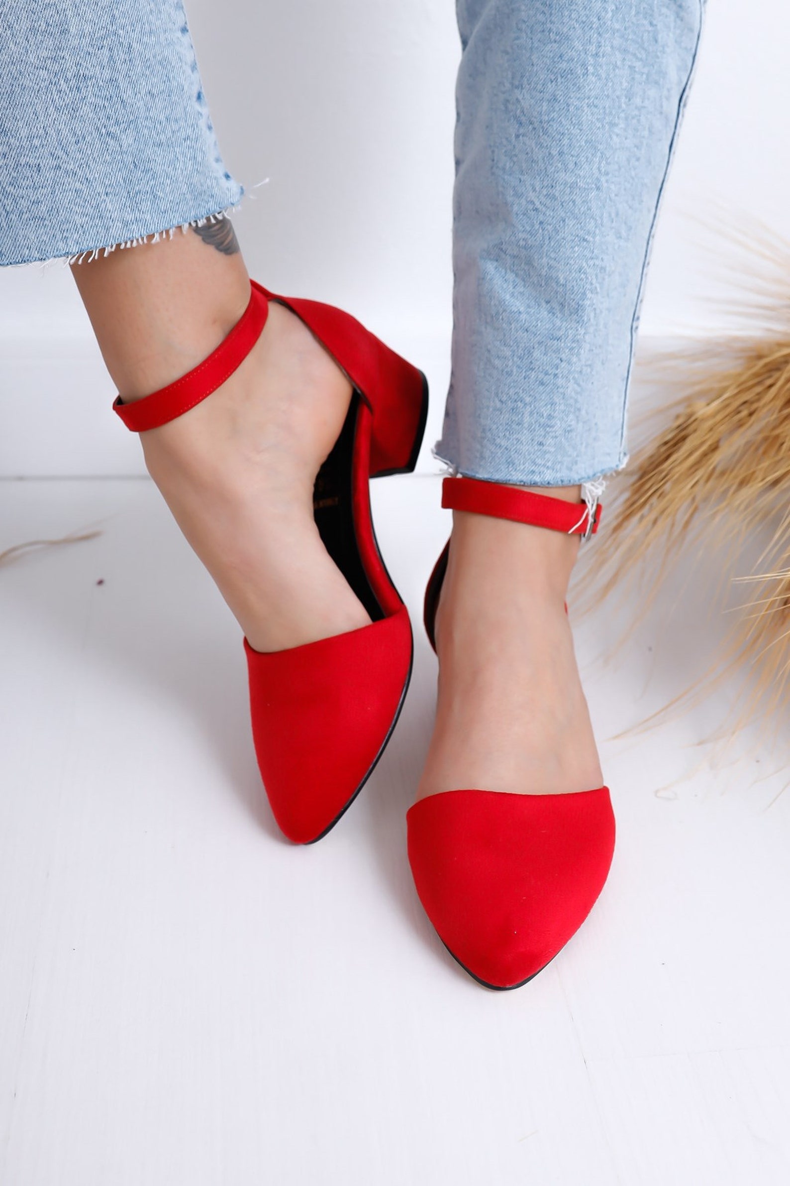 red low heel slingback shoes