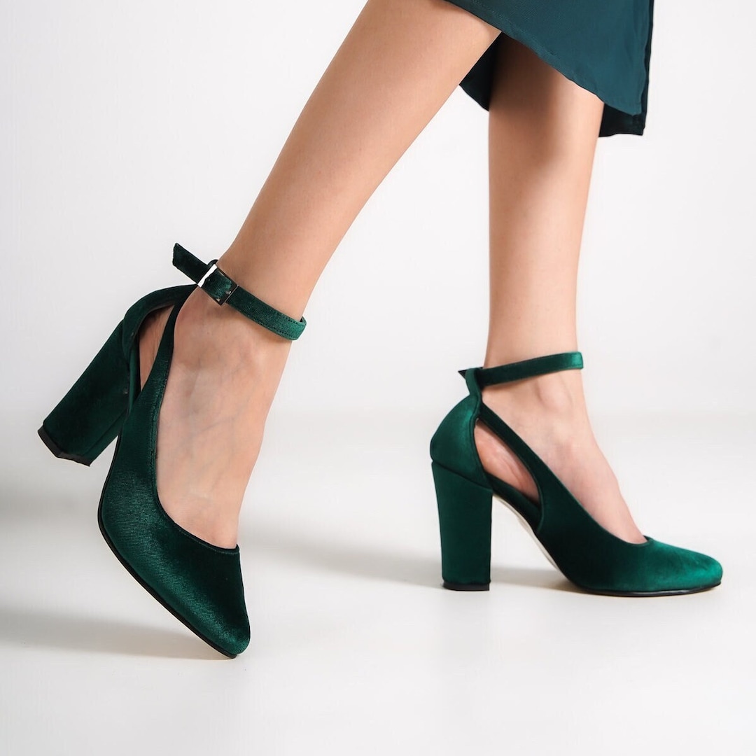 GREEN VELVET HEELS, Dark Green Velvet Bridal Shoes, Emerald Green Wedding  Heel, Ankle Bride Heel, Bridal Block High Heel, Vegan Gift for Her - Etsy