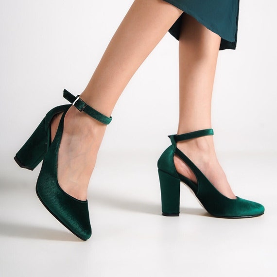 Amazon.com | Shoe Land Womens Madeline Chunky Low Heels Open Toe Ankle  Strap Block Heeled Sandals Dress Pump Wedding Shoes, 1901Green, Size 5.0 |  Heeled Sandals