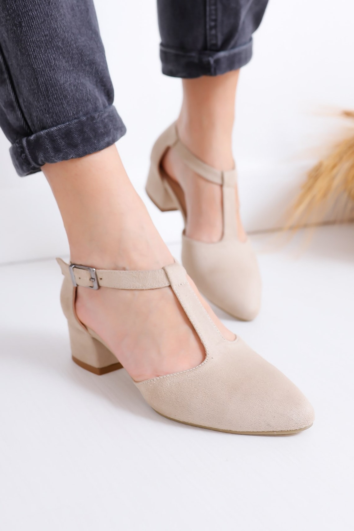 beige party shoes