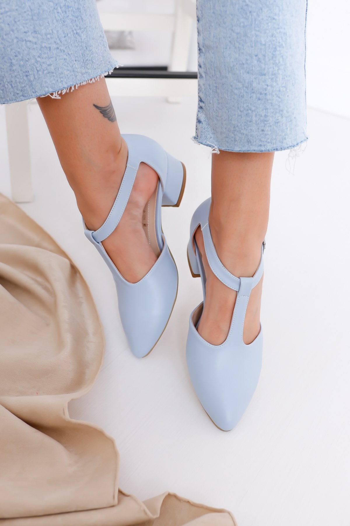 light blue mary jane pumps