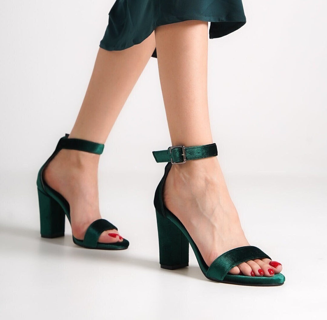 newlook forest green block heels strappy sandals 3.5 inches , Women's  Fashion, Footwear, Sandals on Carousell