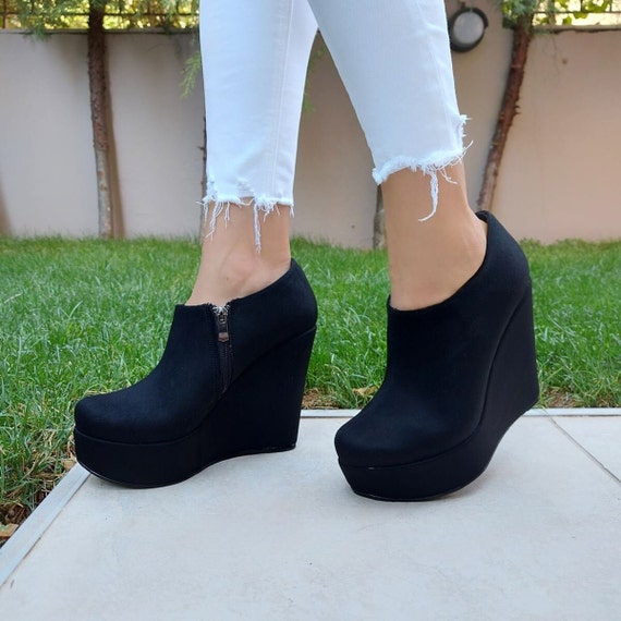 Alyssa Nude Wedges – STYLED BY ALX COUTURE