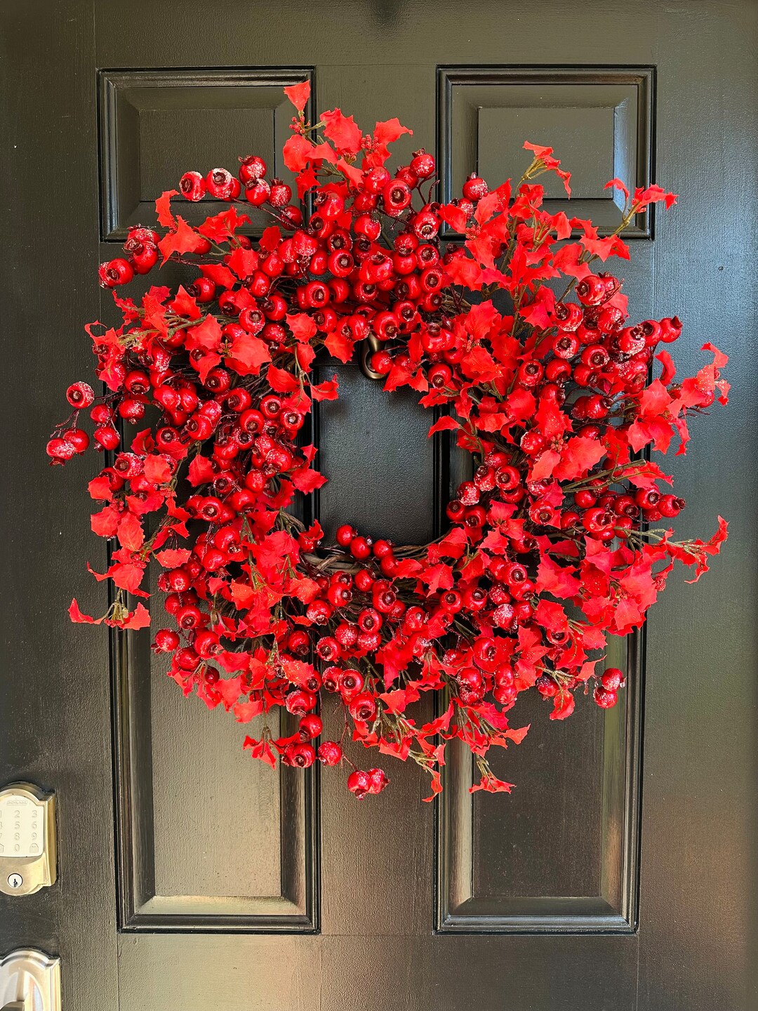 Classic Holly Leaves and Red Berries Christmas Wreath for Front Door ...