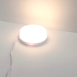 Lundby kompatible Leuchte und Stecker Puppenhaus moderne Deckenleuchte super hell !