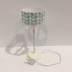 Lundby compatible dolls house light with retro shade 16th scale