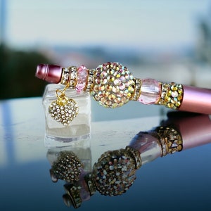 Bolígrafo con cuentas en color rosa ruborizado y dorado con dije de corazón, bolígrafo de regalo con brillo en color rosa ruborizado, bolígrafo para libro de visitas de boda, regalo de San Valentín para ella
