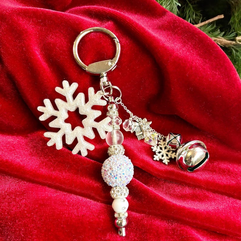 Winter White Snowflake Bag Charm, Holiday Keychain - Etsy