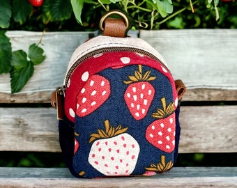 Mini sac à dos fraise porte-monnaie, petit porte-monnaie à couleurs bloquées, porte-clés porte-baume à lèvres, étui pour écouteurs, garde-cordon, étui pour huiles essentielles