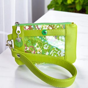 Green Batik Sea Turtle ID Wristlet Wallet,  Beach Themed Mini Wallet