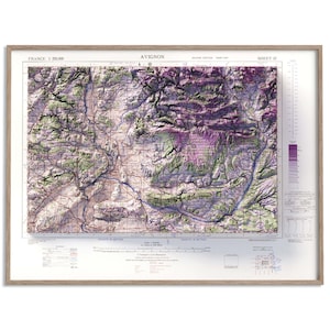 Carte topographique d'Avignon (France) de 1943 - carte en relief ombragé affiche 2D, décoration murale beaux-arts, impression cadeau vintage, art de voyage géographie