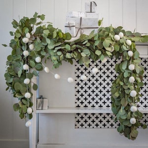 Large White Pom Pom Garland 2.5m - Fireplace Garland