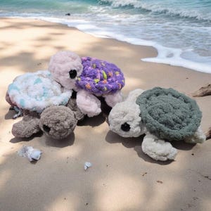 VIRKMÖNSTER, Havssköldpaddan Pebbles, Virkmönster för havssköldpadda, Virkmönster utan sömnad, Sköldpaddsleksak, Liten havssköldpadda bild 3