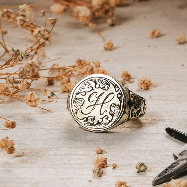 Signetring-Alla hjärtans dag-Personlig signetring-Initial signetring-Monogramring-Personliga smycken-Guld signetring-Monogramsmycken