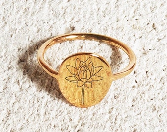 Anillo de flores del mes de nacimiento, anillo pequeño de ramo de ramo de ramo de ramo ovalado de flores silvestres personalizado, regalo de cumpleaños, regalo de dama de honor, anillo lleno de oro