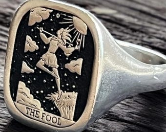The Fool Ring, Tarot Card Signet Ring Women, Tarot Lover Pinky Ring Man, Gothic Skull Jewelry, Unique Birthday Gift for Her, Gift for Him