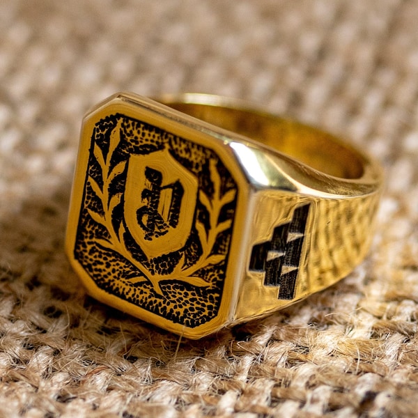 14k Solid Gold Custom Family Crest Class Signet Ring, 8k Personalized Coat of Arms Clan Engraved Pinky Ring, Gold Custom Crown Logo Jewelry