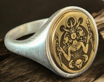 Hecate Ring, Moon Goddess Signet Ring Woman, Witch Pinky Ring Men, Triple Goddess Jewelry, Celtic Gift Him, Artemis Selene Sisters Gift Her