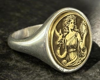 Aphrodite Signet Ring – Silver Greek Mythology Venus Pinky Jewelry with Goddess Design