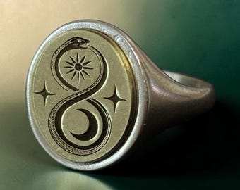 Anillo de sello de serpiente Ouroboros — Anillo de plata para el dedo meñique con diseño de sol y luna, joyería mitológica
