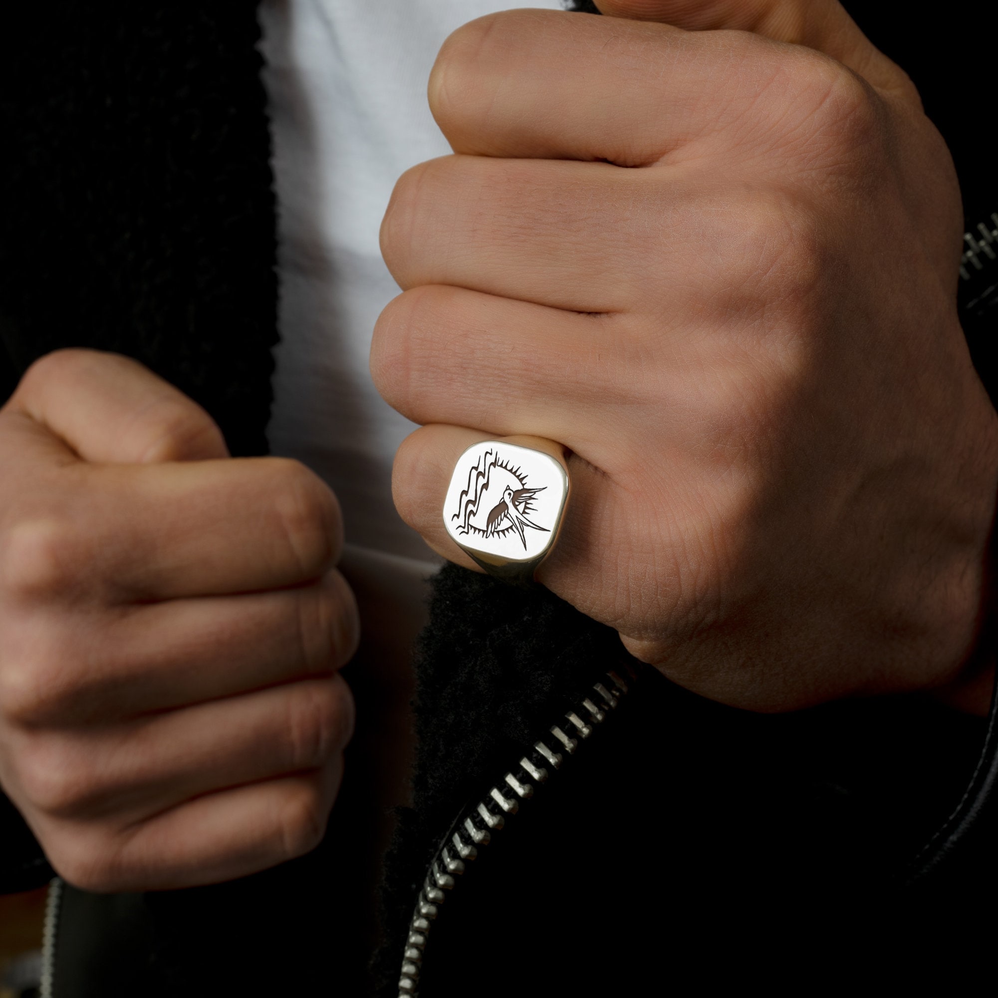 ツバメ　シグネット　リング　シルバー　13号 ツバメ鳥スターリングシルバーシグネットリング、ジョニーデップ