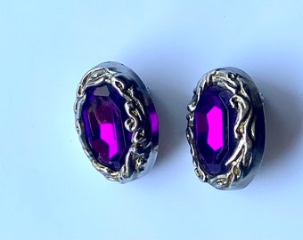 Rich Purple Vintage Clip-On Earrings - Possibly 1940s - Classic, Timeless and Unique Retro Fashion Statement
